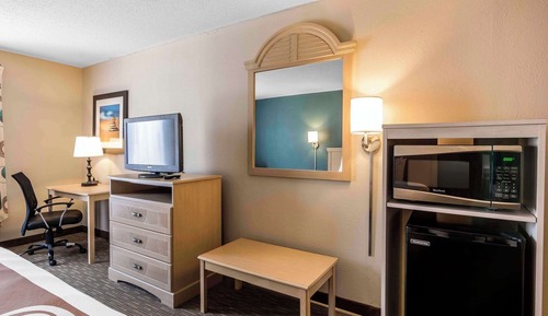 Standard Room, 1 King Bed, Smoking