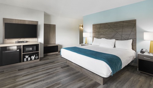 1 King Bed, Jacuzzi, Sofa Bed