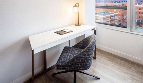 Studio Suite, 1 King Bed with Sofa bed (High Floor)
