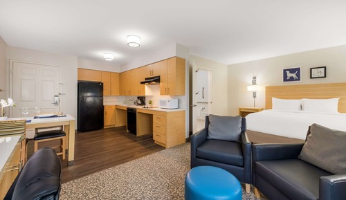 Superior Studio Suite, 1 King Bed, Multiple View