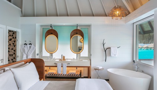 Bungalow, 1 King Bed, Non Smoking, Terrace (Overwater)