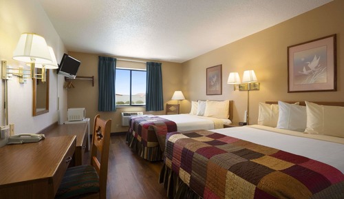 Room, 2 Queen Beds, Non Smoking