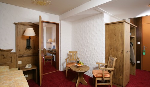 Double Room, Connecting Rooms