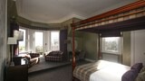 Four Poster Room