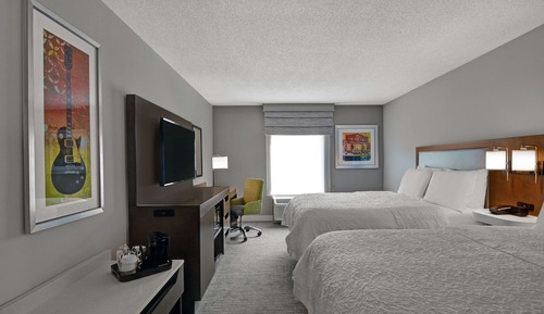 Room, 2 Queen Beds, Accessible, Non Smoking (Hearing)