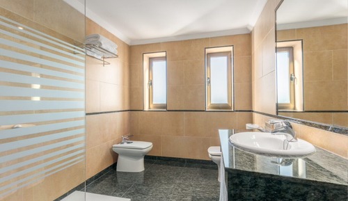 Double Room (Matrimonial)