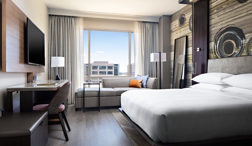 Club Room, 1 King Bed