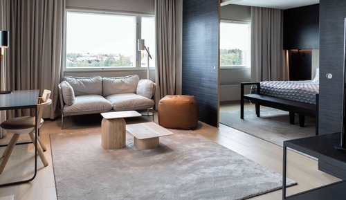 Suite (Master)