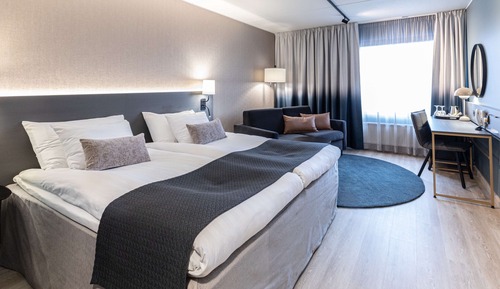 Superior Room, 1 King Bed, Bathtub