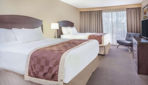 Suite, 1 Bedroom, Non Smoking (2 Queens)