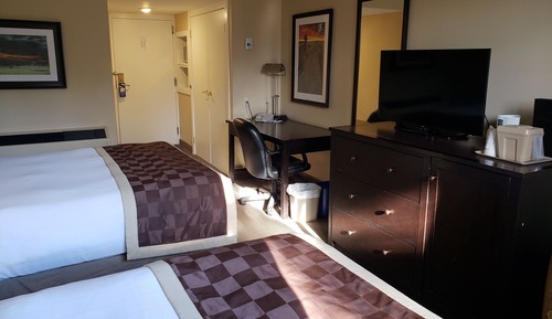 Room, Multiple Beds, Accessible, Non Smoking (Mobility, Roll-In Shower)