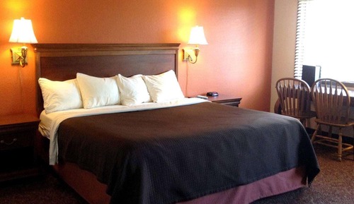 Room, 1 King Bed, Non Smoking