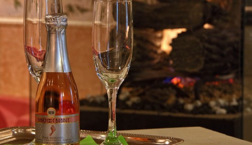 Carriage House, 1 Queen Bed with Sofabed, Fireplace