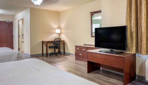 Deluxe Studio, Multiple Beds, Non Smoking
