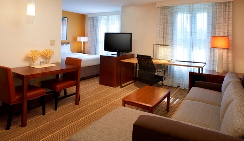 Room, 1 Queen Bed with Sofa bed, Accessible (Mobility Tub)