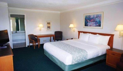 Studio Suite, 1 King Bed, Non Smoking