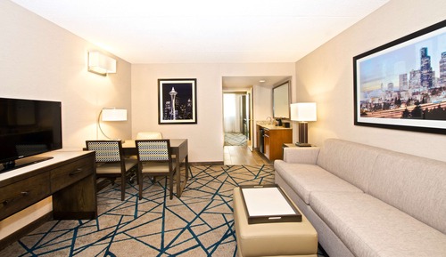 Suite, 1 King Bed with Sofa bed, Accessible, Non Smoking