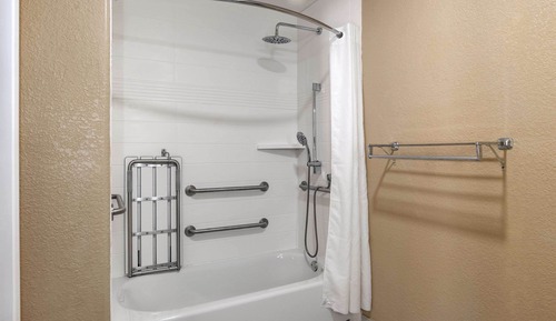 Standard Room, 1 King Bed, Accessible, Non Smoking