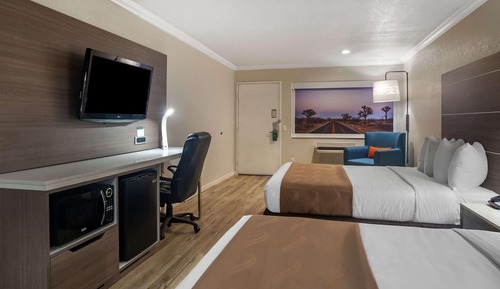 Room, 2 Queen Beds, Accessible, Non Smoking