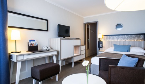 Single Room, Upper Floors