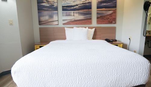 Room, 1 Queen Bed, Accessible, Non Smoking (Mobility)