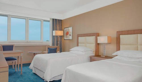Room, 2 Twin Beds, Sea View
