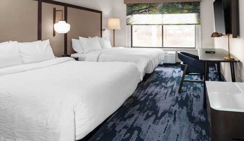 Room, 2 Queen Beds, Non Smoking (Top Floor)