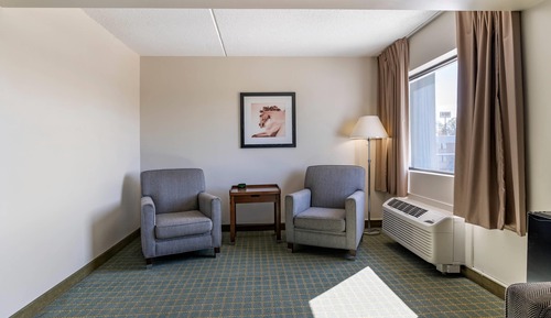 Suite, 1 King Bed with Sofa bed, Accessible, Non Smoking (Upgrade)