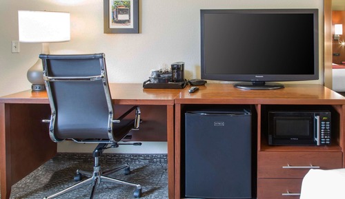 Suite, 1 King Bed, Non Smoking