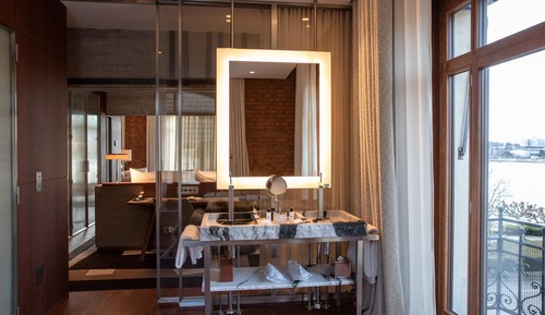 Eden Suite