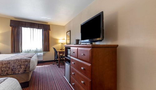 Standard Room, 2 Queen Beds, Non Smoking, Microwave