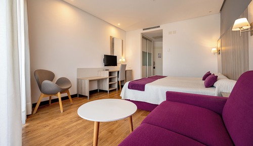 Deluxe Room, Balcony, Pool View