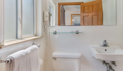 Grand Room, 1 King Bed