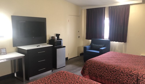 Room, 2 Queen Beds, Smoking