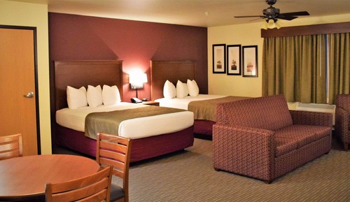 Suite, 2 Queen Beds, Non Smoking
