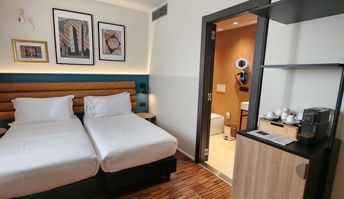 Comfort Twin Room