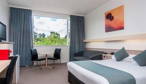 Room, Multiple Beds, Non Smoking, Park View