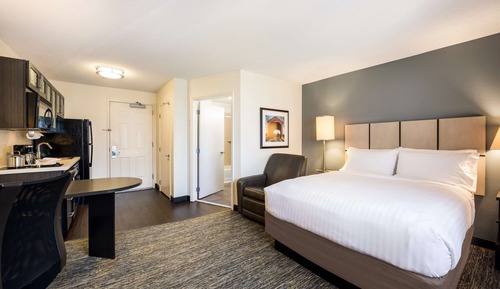 Studio Suite, 1 Queen Bed, Accessible (Mobility Hearing Roll in Shower)