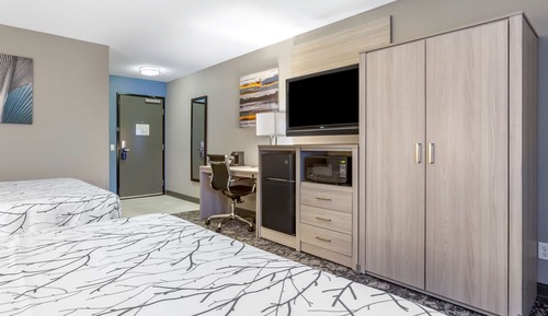 Standard Room, 2 Queen Beds, Non Smoking, Microwave