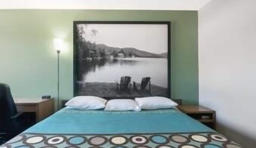 Room, 1 King Bed, Smoking, Microwave