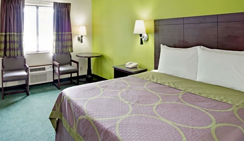Standard Room, 1 Queen Bed