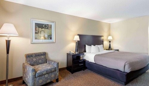Standard Room, 1 King Bed, Non Smoking
