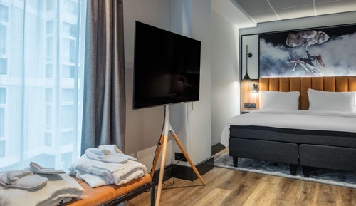 Suite, 1 Bedroom, River View