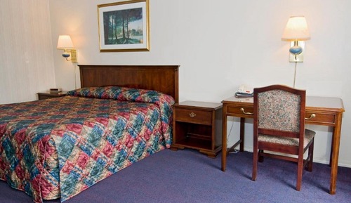 Standard Room, 1 King Bed