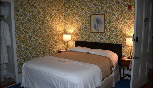 Suite (Healy.)
