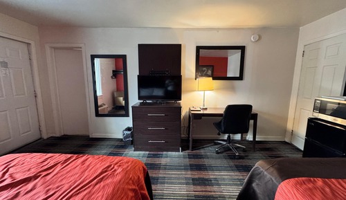 Room, Multiple Beds