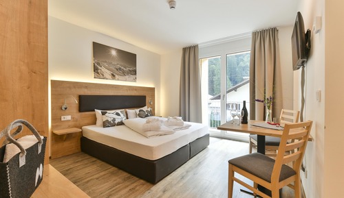 Comfort Apartment, 2 Bedrooms, Balcony, Mountain View