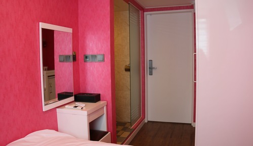 Standard Single Room (A room)