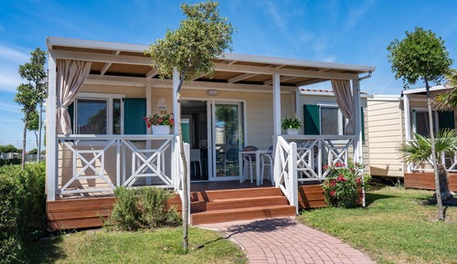 Mobile Home, Multiple Beds, 2 Bathrooms, Beachside (Gardenia)