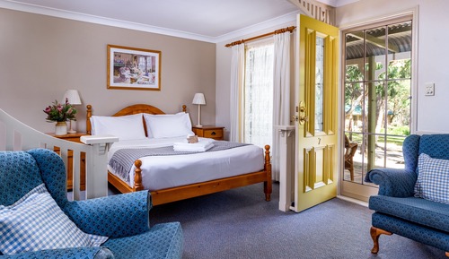 Cottage, 1 Queen Bed, Non Smoking (Studio Spa Bath)